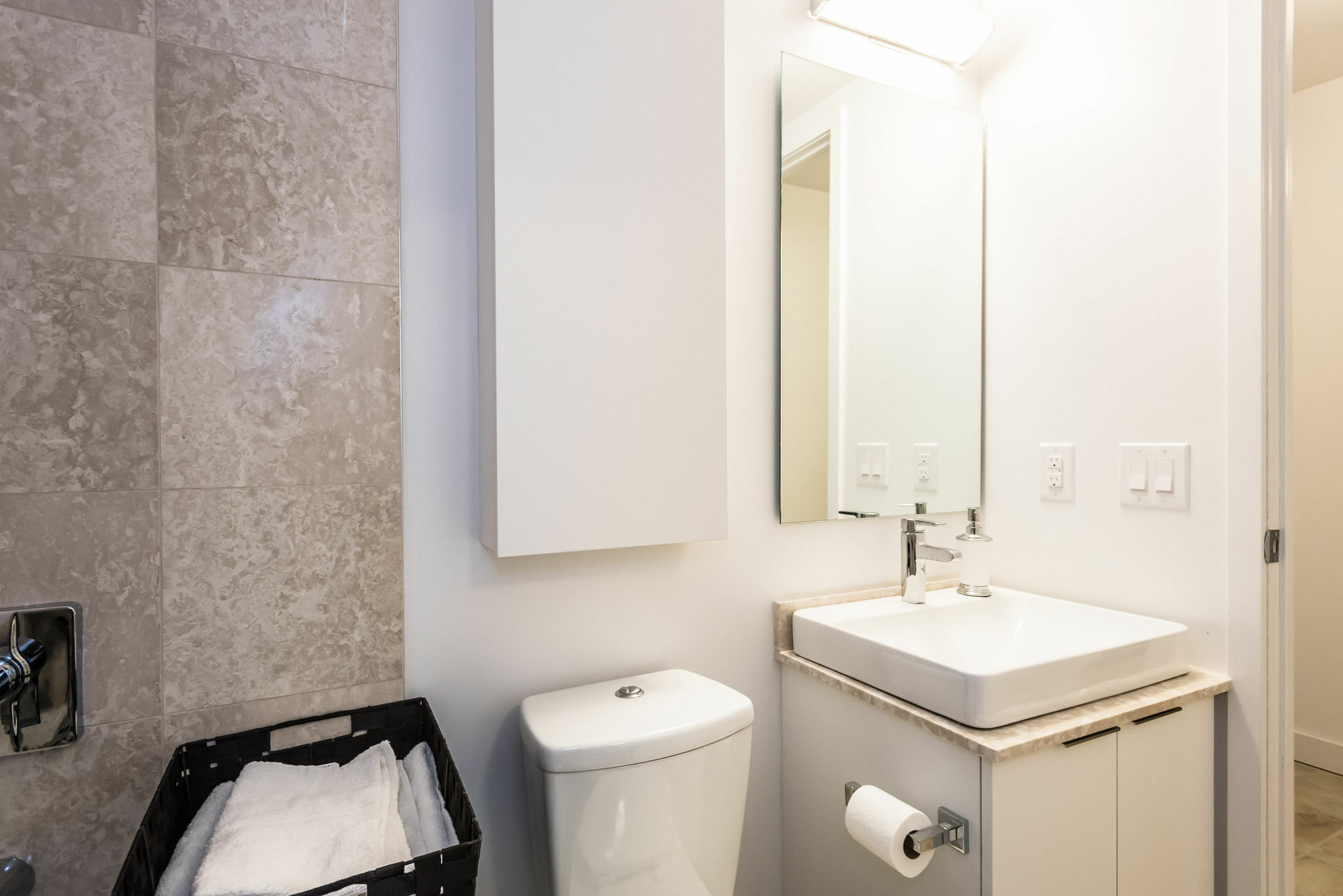 Downtown Luxury Lakeview Condo 多伦多 外观 照片