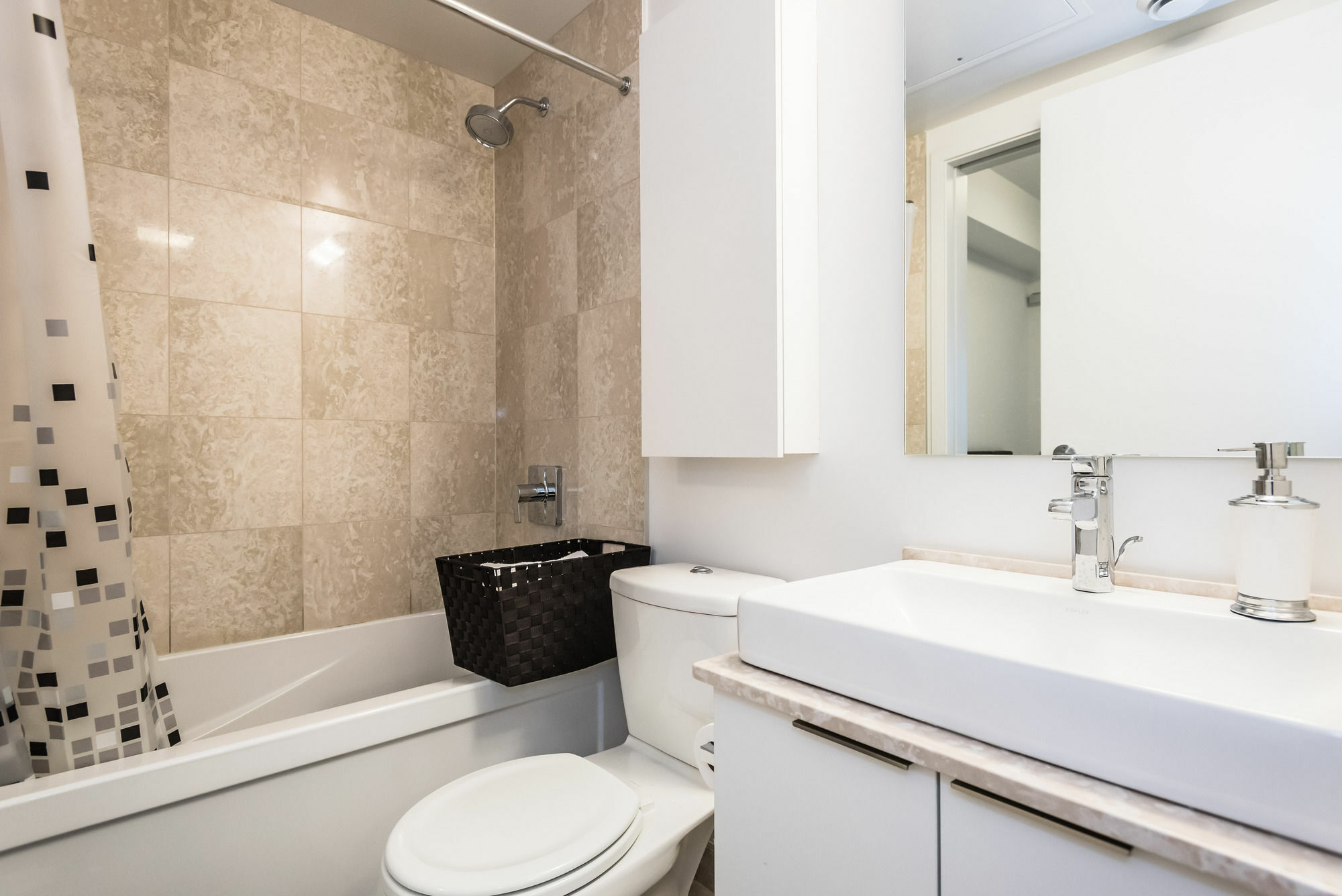 Downtown Luxury Lakeview Condo 多伦多 外观 照片